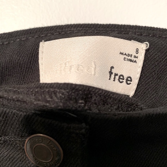 Wilfred Black Mini Skirt w/ buttons - Picture 4 of 4